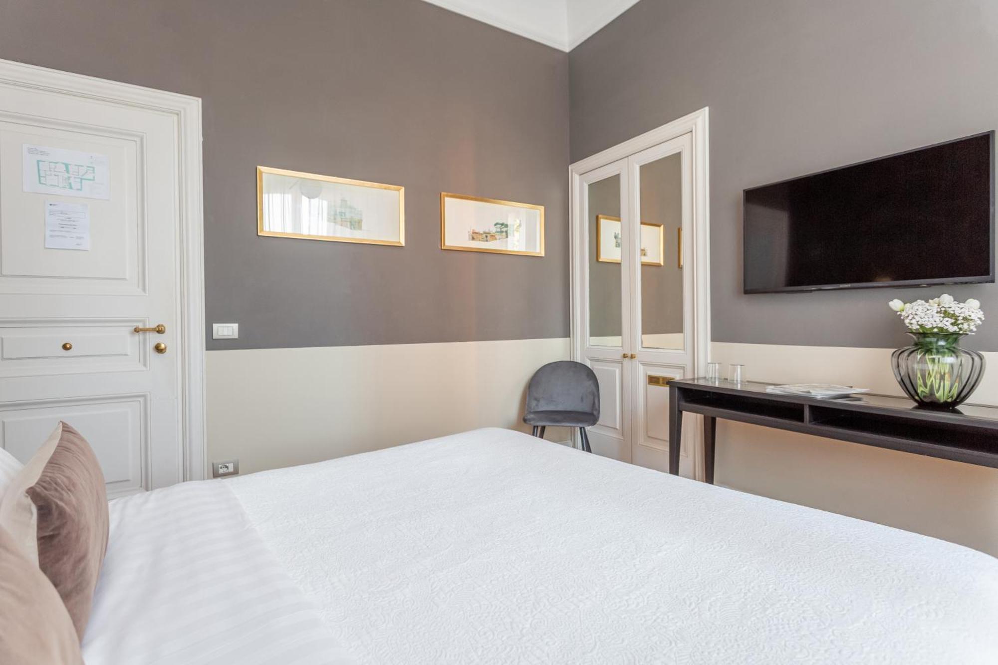 Hotel Parrasio Roma Esterno foto